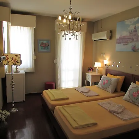 Tepe Hotel