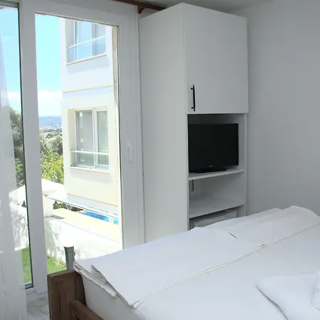 Tepe Hotel *