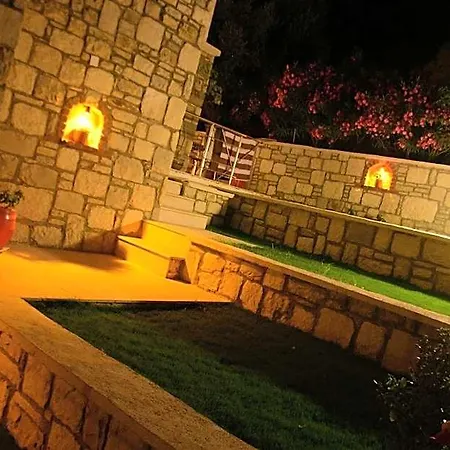 Tepe Hotel